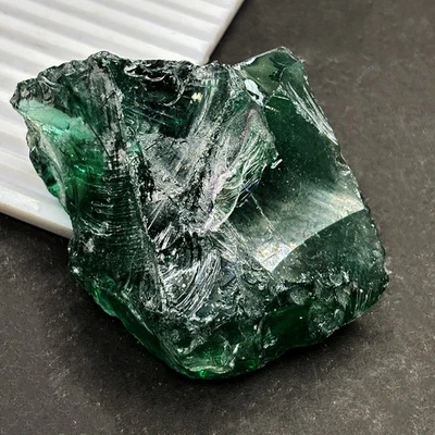Lab Created 1014.1 Ct Green Emerald Uncut Rough Lab Verified Gems Earth Mined - Image 1 of 4