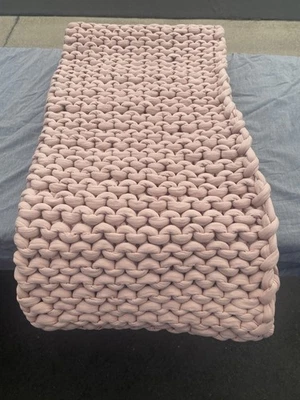 Bearaby  Cotton Napper  Throw 15 Lb  Reta $269 Rose Pink - Image 1 of 4