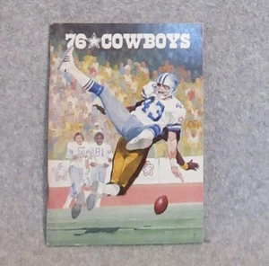 1976 DALLAS COWBOYS NFL Football Press Radio Tv MEDIA GUIDE  VF Condition - Picture 1 of 2