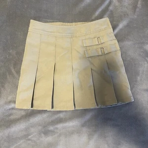 Girls Scooter French Toast Girls Two-Tab Pleated Scooter Skirt School Uniforms 5 - Picture 1 of 3