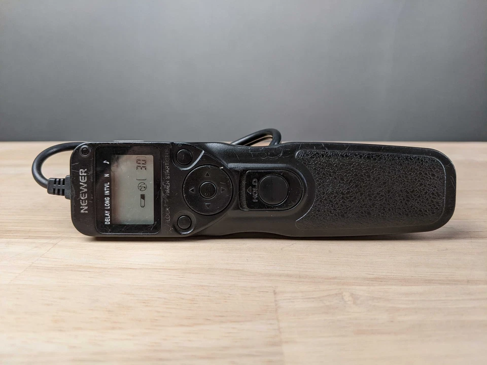 NEEWER MC-36B Timer Shutter Wired Remote Control for DSLR Camera Time Lapse - Image 1 of 3