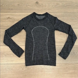 Maglione LULULEMON nero bianco lana veloce girocollo attivo manica lunga taglia 4 - Foto 1 di 12