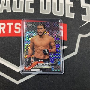 2018 Topps Chrome UFC ELIAS THEODOROU X-Fractor Insert #67 💫