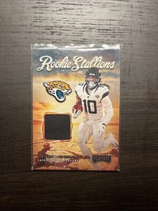 2020 Panini Playoff Rookie Stallions Relic #RS-19 Laviska Shenault Jr. - Picture 1 of 1