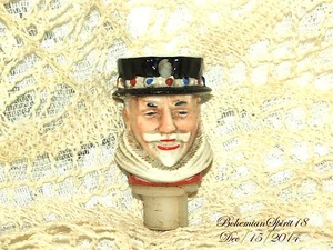 VINTAGE SIGNED WADE GREAT BRITAIN MAN HEAD CERAMIC CORK BOTTLE TOPPERS - Picture 1 of 7
