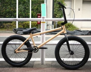 FIT BIKE CO STR 20" BICYCLE MATTE PEACH/BLACK BMX BIKE - Picture 1 of 3