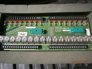 TRICONEX 2661-8 3000290-380 7400121-380 MODULE USED GUARANTEED - Foto 1 di 3