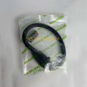 1PCS New For Excavator PC220-8 PC200-8 PC240-8 Oil-water Separator Sensor - Picture 1 of 1