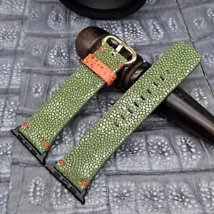 Cinturino orologio in pelle Stingray lucida per Apple Watch misura 42/44/45 mm - Foto 1 di 12