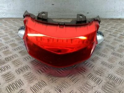 Honda PCX / WW 125 INJ 2014 > Rear Lamp — 第 1/4 张图片