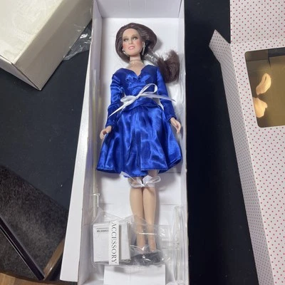 Kate Middleton Royal Engagement Portrait Doll paradise galleries 16” Tall - Image 1 of 4