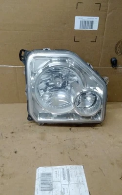 Jeep Liberty 2010 2012 faro izquierdo del lado del conductor con bisel cromado Foto 1 de 3