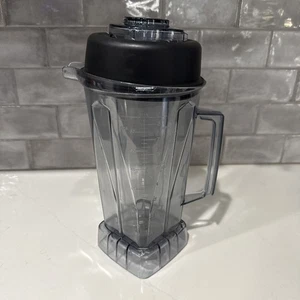 Vitamix Blender 64oz/8 Cups/ 2L Replacement Pitcher With Lid - Picture 1 of 5