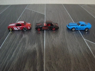 3 x Hot Wheels Nissan /Datsun Fairlady ( 2 x Fairlady 2000 / 1 x 240z Fairlady ) - Image 1 of 4