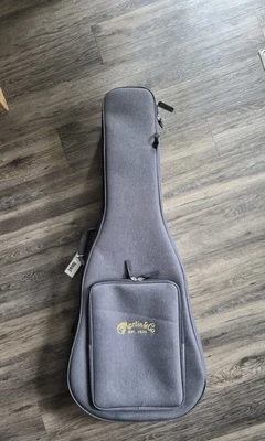 Estuche de Guitarra Acústico Suave Martin & Co Estuche de Concierto Bolsillo con Cremallera Nuevo con Etiquetas Como Nuevo  Foto 1 de 4