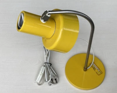 Tischlampe DDR reparaturbedürftige Schreibtisch- Bürolampe alte gelbe LeseLampe - Bild 1 von 4