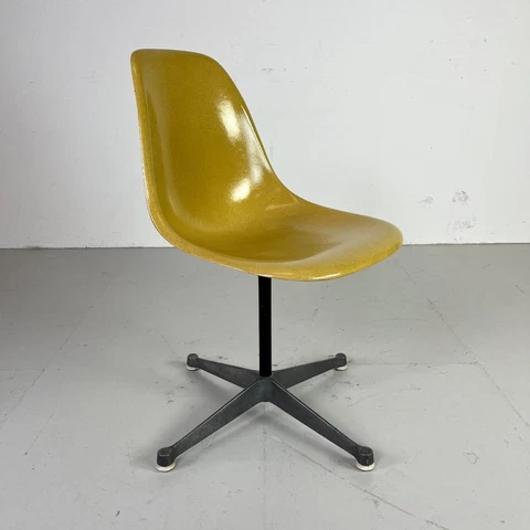 EAMES PSC SWIVEL BASE FIBERGLASS CHAIR HERMAN MILLER 50s 60s LIGHT OCHRE Cover