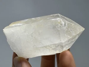 SUPERB Golden Healer Arkansas Quartz Natural Point 4.0oz AR USA Crystal L9 - Picture 1 of 12