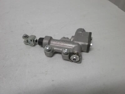 Новый 2014 - 2017 Suzuki RMZ450 OEM задний главный цилиндр в сборе RMZ 250 450 - Изображение 1 из 3