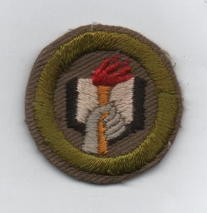 Scholarship Merit Badge, Type C Tan Narrow Crimped (1938-46), Lightly-used - Picture 1 of 1