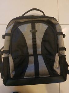 Dicota bacpack laptop large bag backpack back cushioned pockets zip faulty