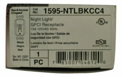 1595-NTLBKCC4 15A GFCI Toma de Seguridad con Luz Nocturna LED Conexión a Tierra, Negro PS Foto 1 de 2