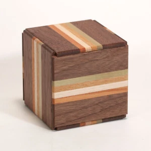 Karakuri New Secret Box 4 - Level 9 - Karakuri Creation Group - Puzzle Box - Picture 1 of 2