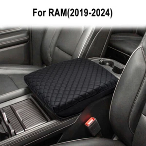 Cubierta de almohadilla de reposabrazos de consola central de cuero para Dodge RAM 1500 2500 3500 2019-2024 - Imagen 1 de 11