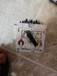 KLOCKNER MOELLER MANUAL MOTOR STARTER PKZ2 ZM-4-PKZ 2 With NHI 11-PKZ 2 - Picture 1 of 9