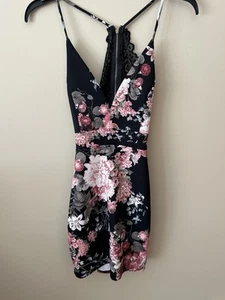Windsor Floral A Line Open Back Lace Mini Dress Boho Sexy Easter Whimsy Deep V - Picture 1 of 3