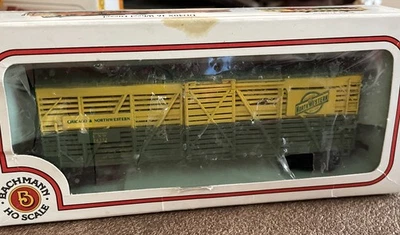 VTG Bachmann HO Scale  Wood Chicago & Northwestern Stock Car No. 43-1015-31 Box - Image 1 of 4