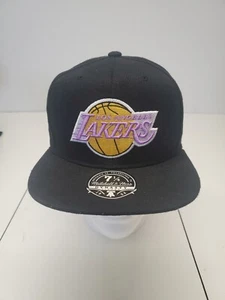 NBA LOS ANGELES LAKERS MITCHELL & NESS MENS DYNASTY FITTED HAT BLACK SZ 7 1/4 - Picture 1 of 11