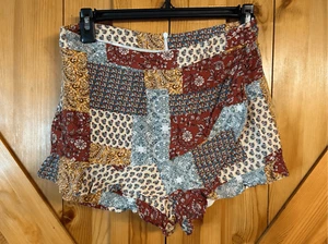 Altar’d State Women’s Dressy Shorts Lined Size Small (8346) boho - Picture 1 of 4