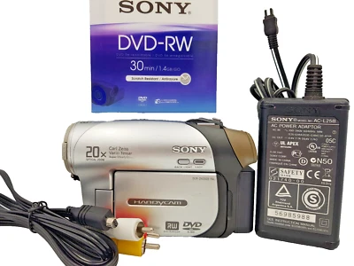 Sony DCR-DVD92E Handycam DVD Camcorder Digital Video DVD-R/RW DVD+RW Nightshot - Image 1 of 4
