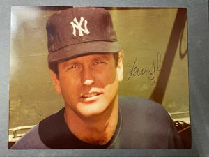 TOMMY JOHN *autographed glossy photo *100% Authentic* YANKEES - Picture 1 of 4