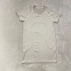 Lululemon Swiftly Tech 2.0 camicia grigia manica corta donna lunghezza 6 gare top - Foto 1 di 7