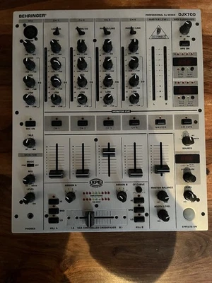 Behringer DJX700 Professional DJ Mixer 5-Channel - Bild 1 von 2