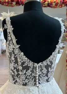 HBH Brautmode – ACCESSORIES ZUBEHÖR Bridal Ivory Lace Button - Bild 1 von 4