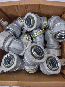 Crouse-Hinds LT10045G, Grounding Connector, 1" 45 Deg, Liquidtight - Lot of 10 - Picture 1 of 5