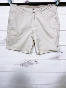 Columbia Womens Omni-Shade Sun Protection Shorts Size 12 Beige Pockets - Picture 1 of 10