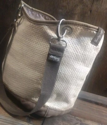 Bolso de Hombro Thirty One Mini Crew de Lona Taupe Paja Rayas Foto 1 de 4