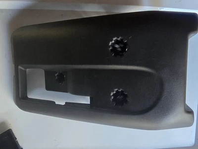 Tablero inferior Volvo XC60 2012 rodillera panel tapizado - OEM - P/N 39860279 Foto 1 de 4