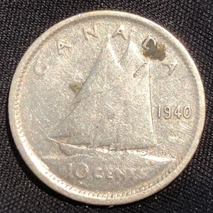 1940 Canada 10 Cents Silver Coin - VG (Very Good) condition - Picture 1 of 4
