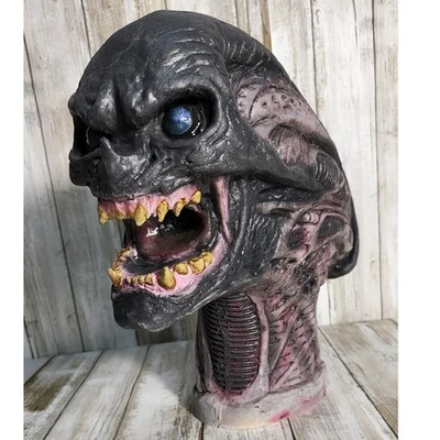 Xenomorfo Estilo Alienígena Marioneta-Horror Monstruo Busto Propulsor Coleccionable (NO ES UNA MÁSCARA) Foto 1 de 4
