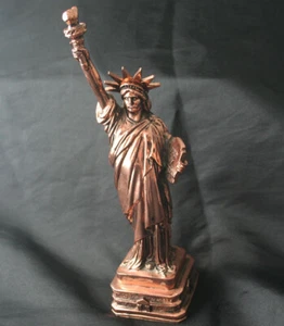 STATUE OF LIBERTY King’s 1995 Metal Souvenir Miniature Monument - Picture 1 of 6