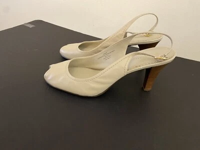 Zapatos de salón Liz Claiborne para mujer beige - talla 10M de cuero Foto 1 de 4