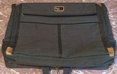 Diane Von Furstenberg DVF Vintage Luggage Garment Bag Green Travel Carryon - Image 1 of 4