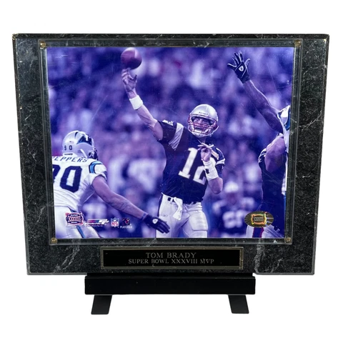 TOM BRADY NFL NEW ENGLAND PATRIOTS PHOTO FILE 8 X 10 PLAQUE SUPER BOWL XXXVIII Cover