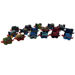 17 Thomas the train mini trains dinosaur - Picture 1 of 5