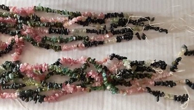 Vintage: 1970er Natürliche Multi Color Turmalin Splitter 4-5mm Strang Turmalin - Bild 1 von 4